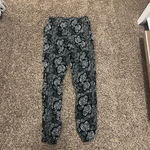 Vetiver black and white dressy Jogger Pants
